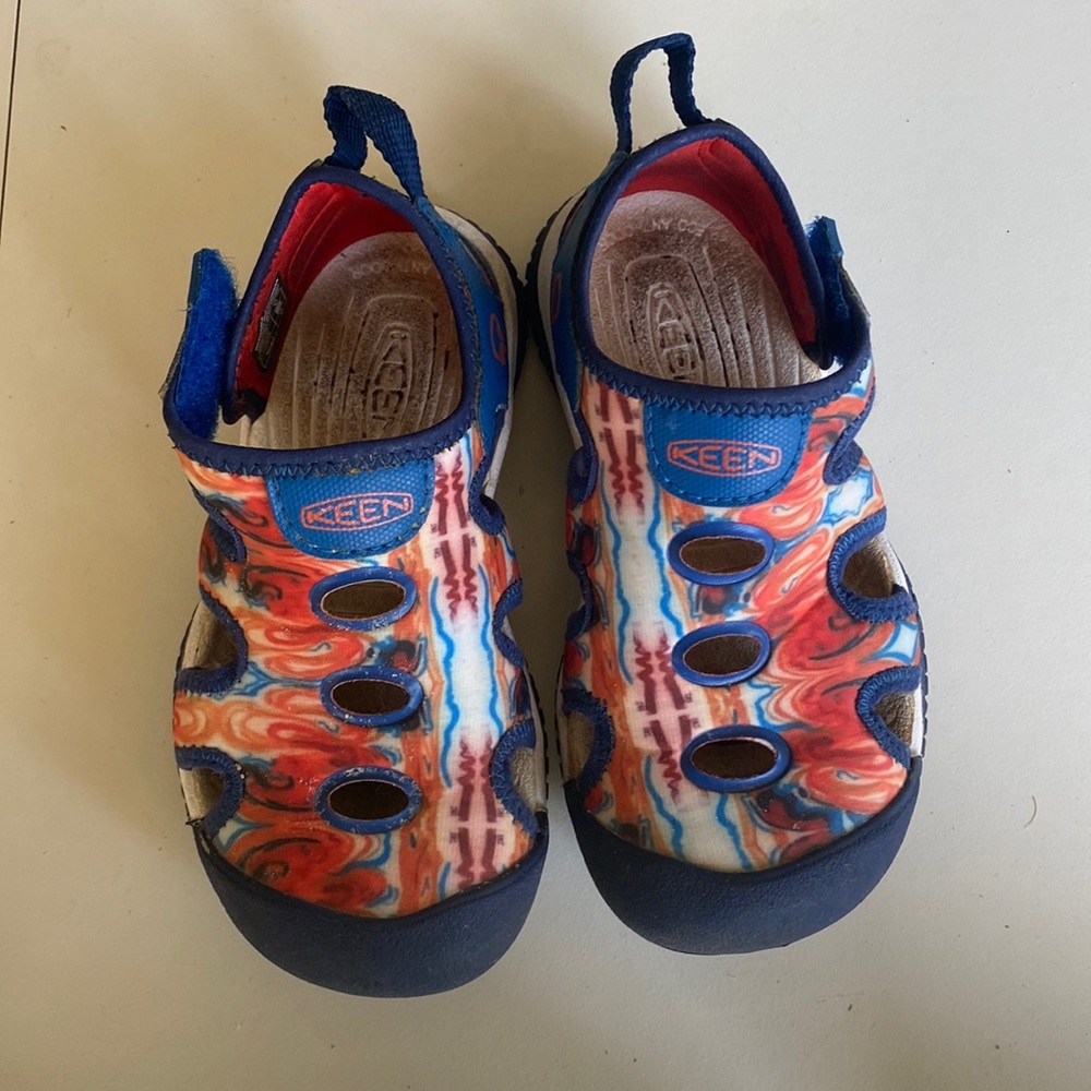 KEEN toddler amphibious hiker shoe
